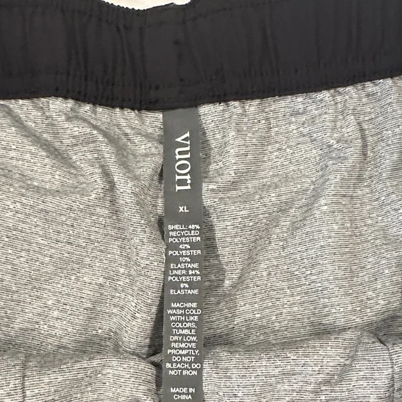 Vuori Black Kore Jogger Pants